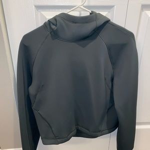 Lululemon cropped air wrap